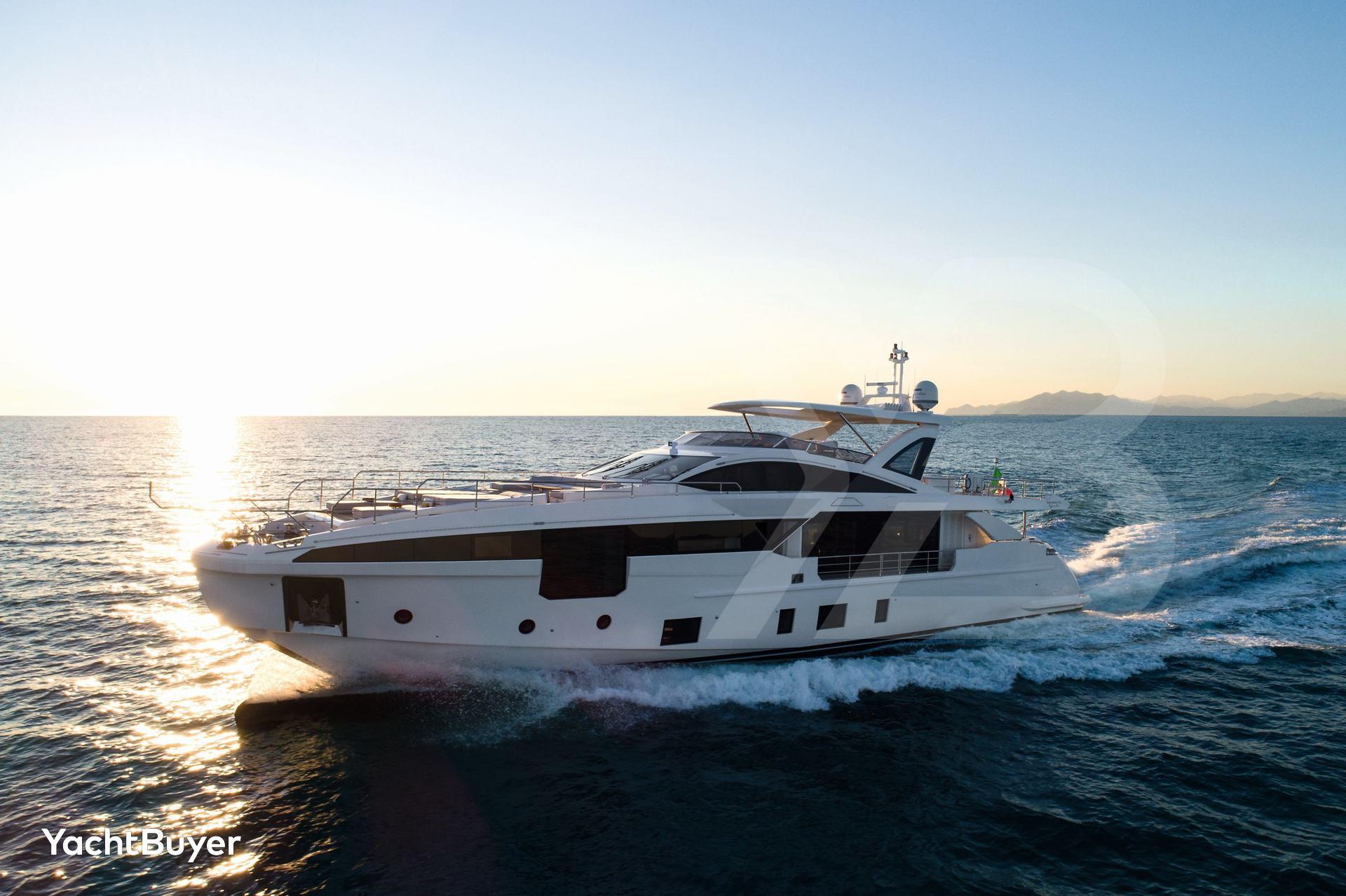 Azimut Grande 32M