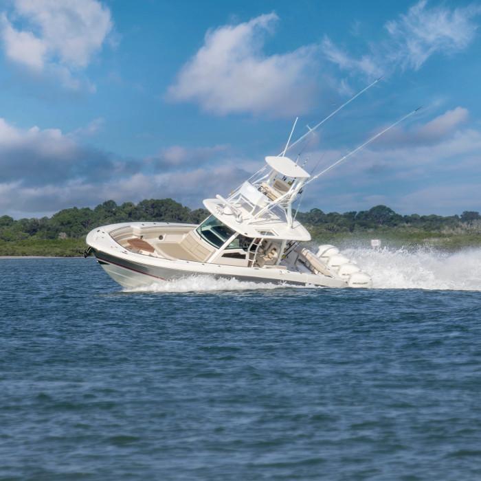 Boston Whaler yacht