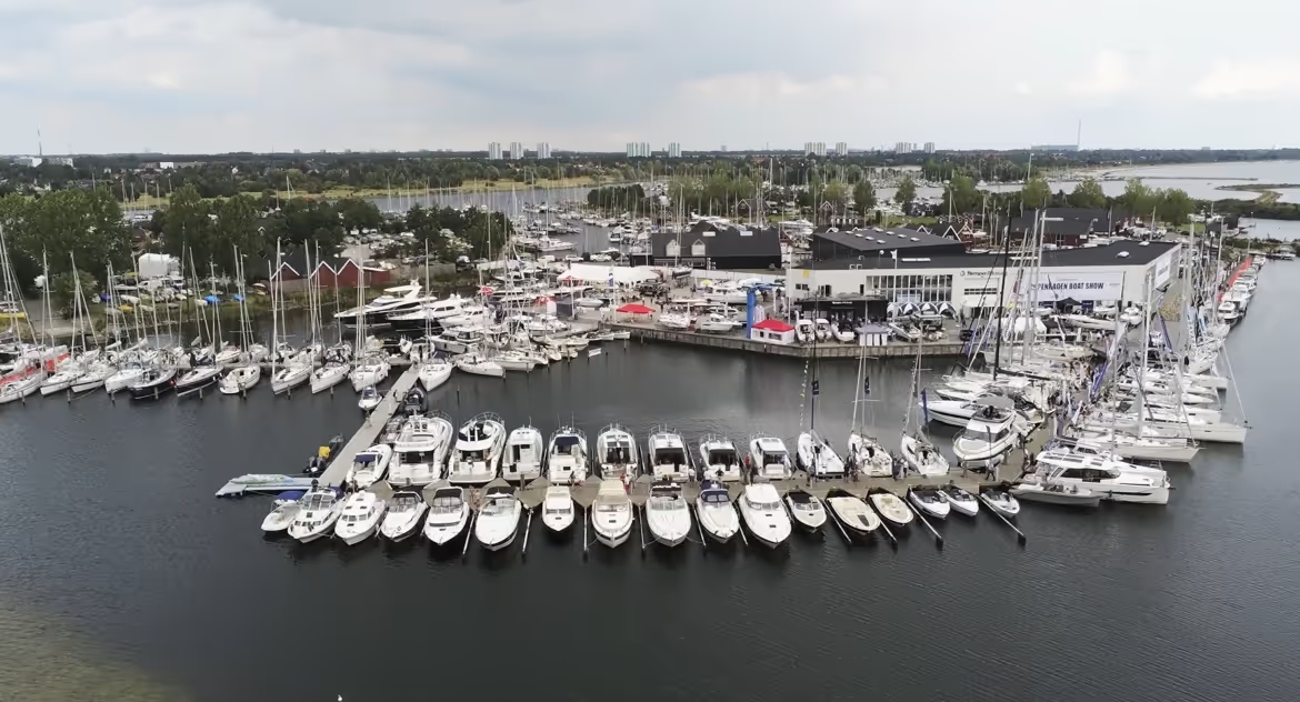 Galeon Yachts 360 FLY