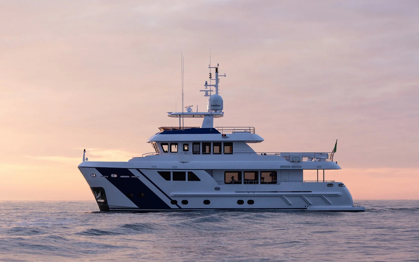 Cantiere delle Marche Darwin Class 86' explorer - Cantiere delle Marche Italy yacht for sale