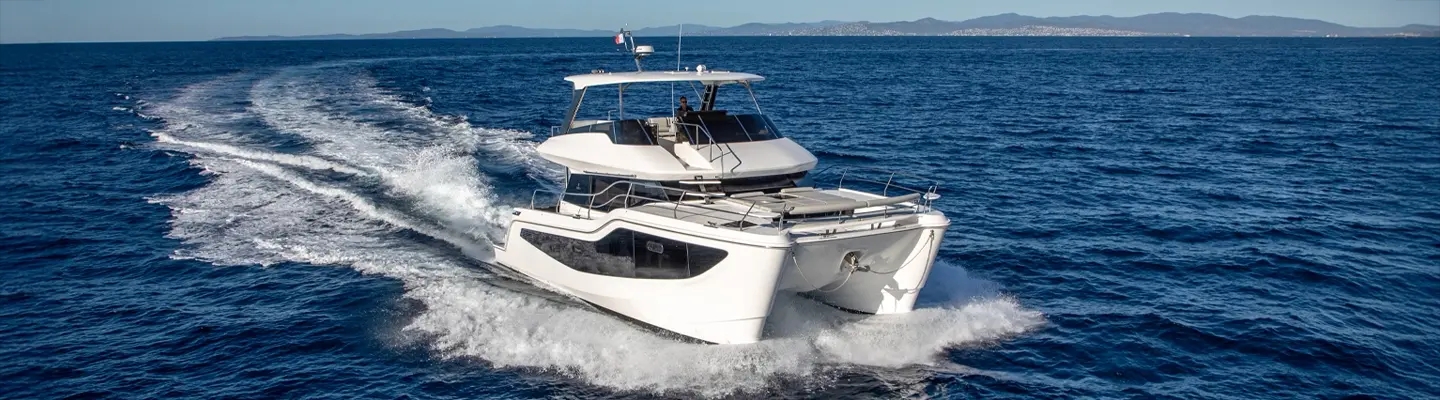 Aquila 44 Yacht