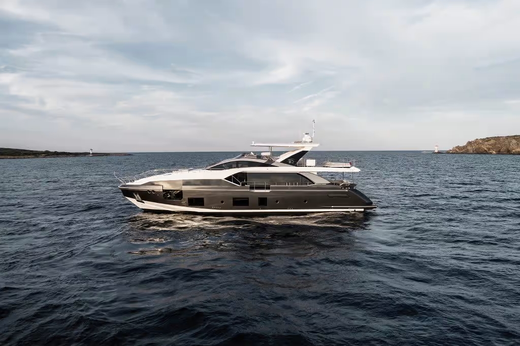 Azimut 27m