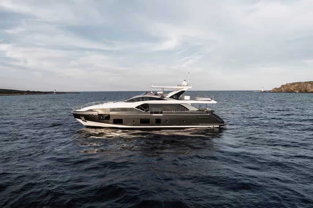 Azimut 27m