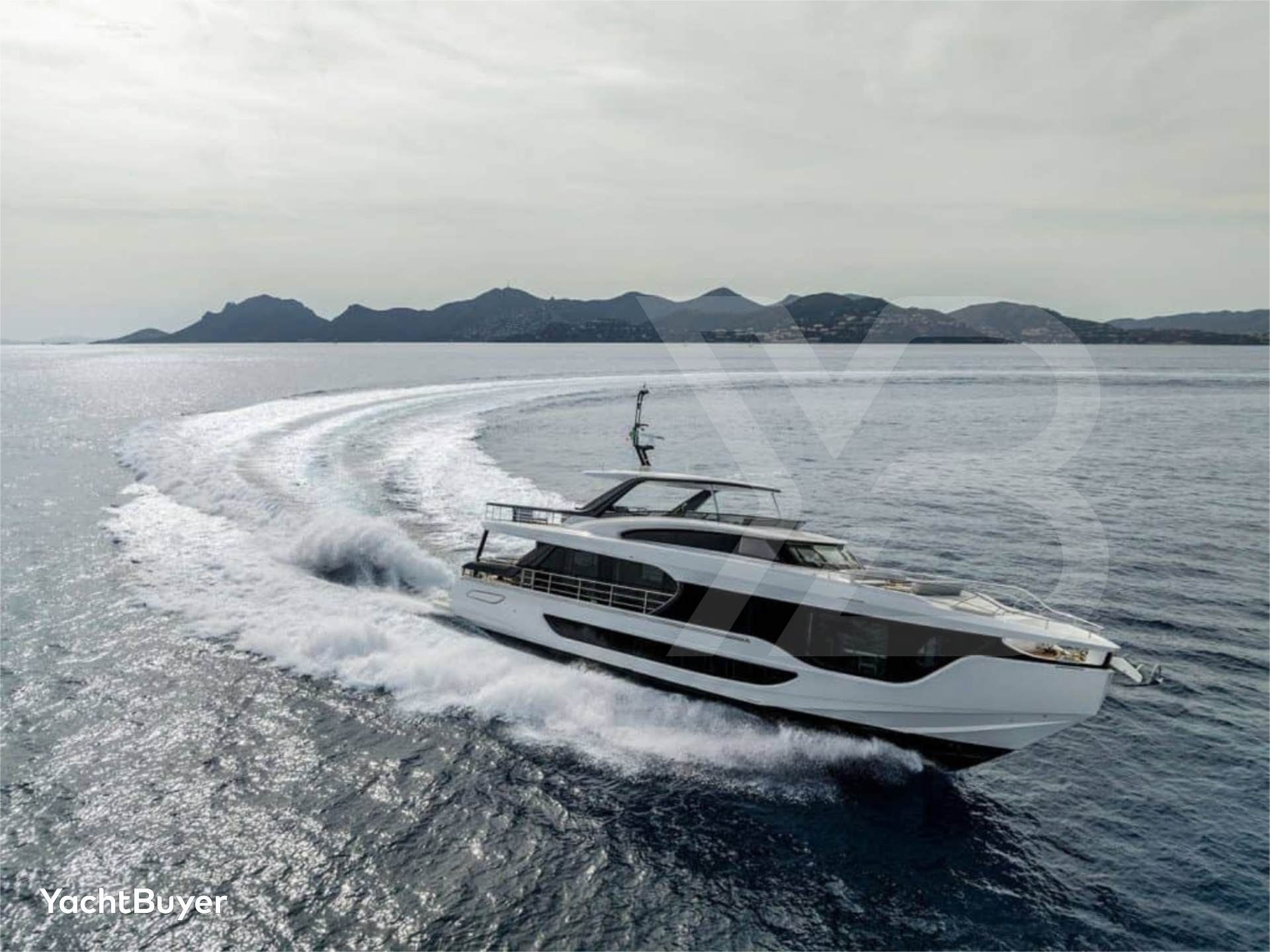 Azimut Grande 26M