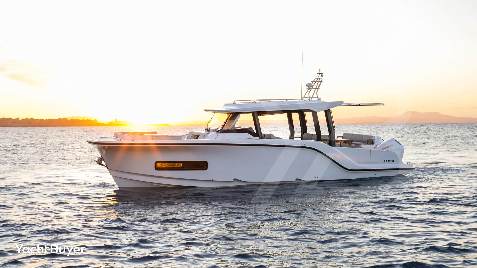 AIATA Wayfinder 38 Suntop